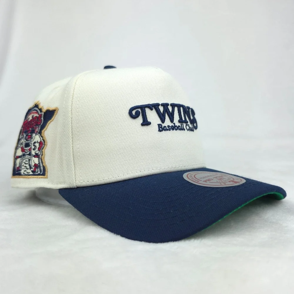 Minnesota Twins Mitchell & Ness MLB Pro Fit Snapback Hat Cap 3D Logo Cream NWT‎